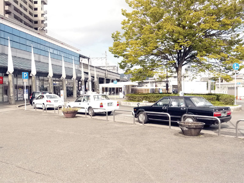 タクシー乗り場